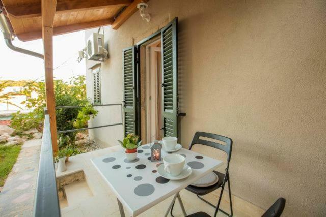 Season4All Apartments Mali Lošinj Zewnętrze zdjęcie