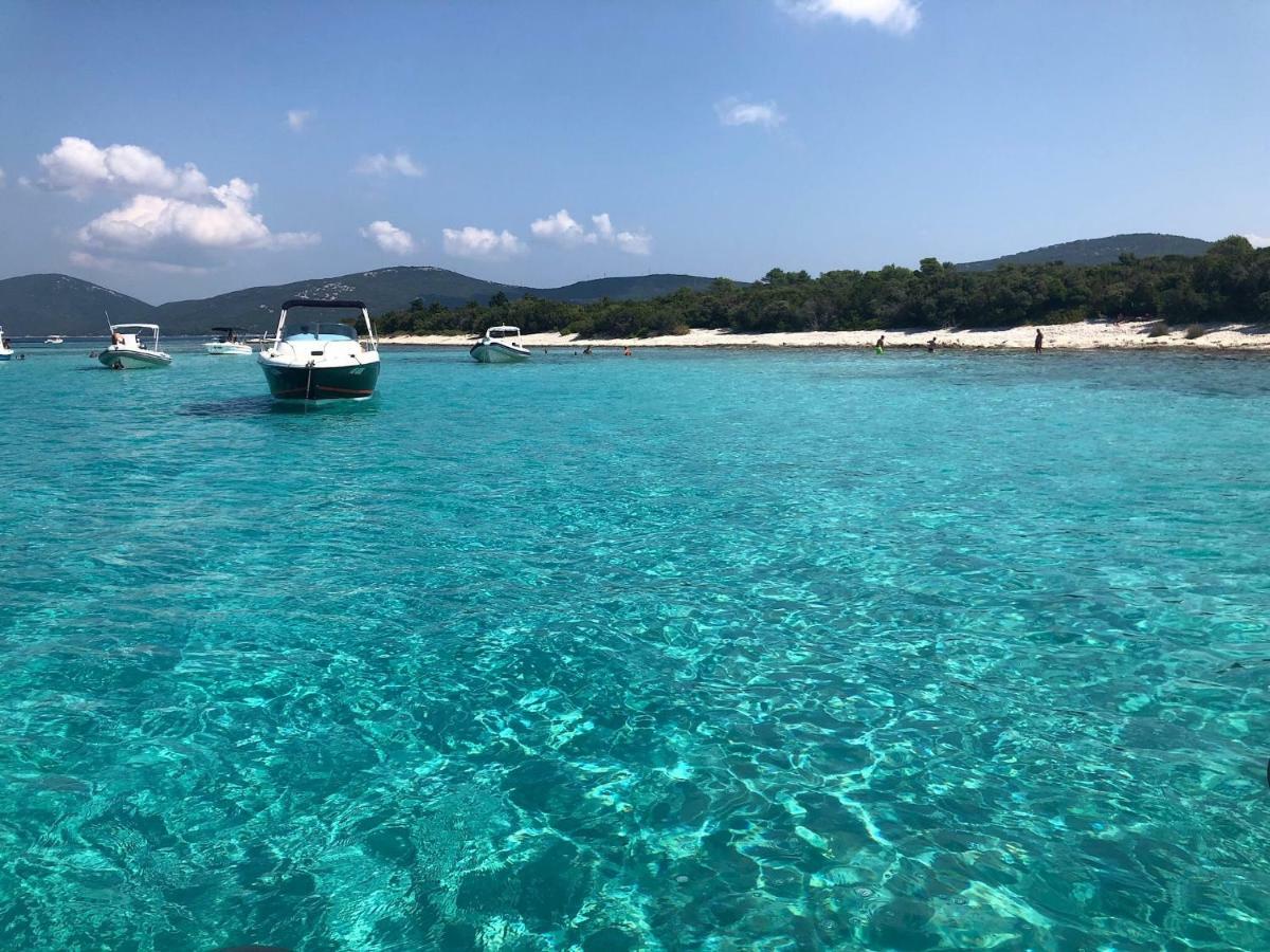 Season4All Apartments Mali Lošinj Zewnętrze zdjęcie